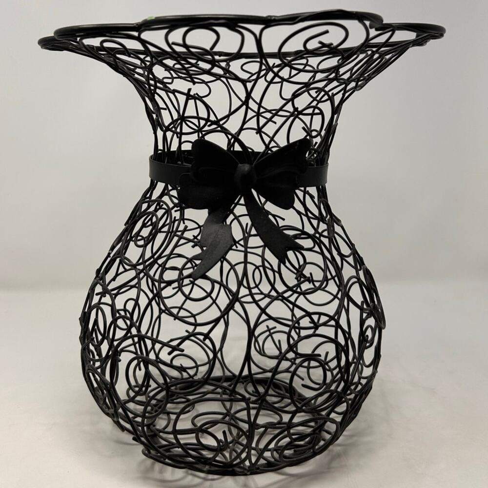Black Wire Decorative‎ Basket with a Bow